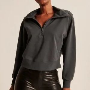 Abercrombie cropped zip-up